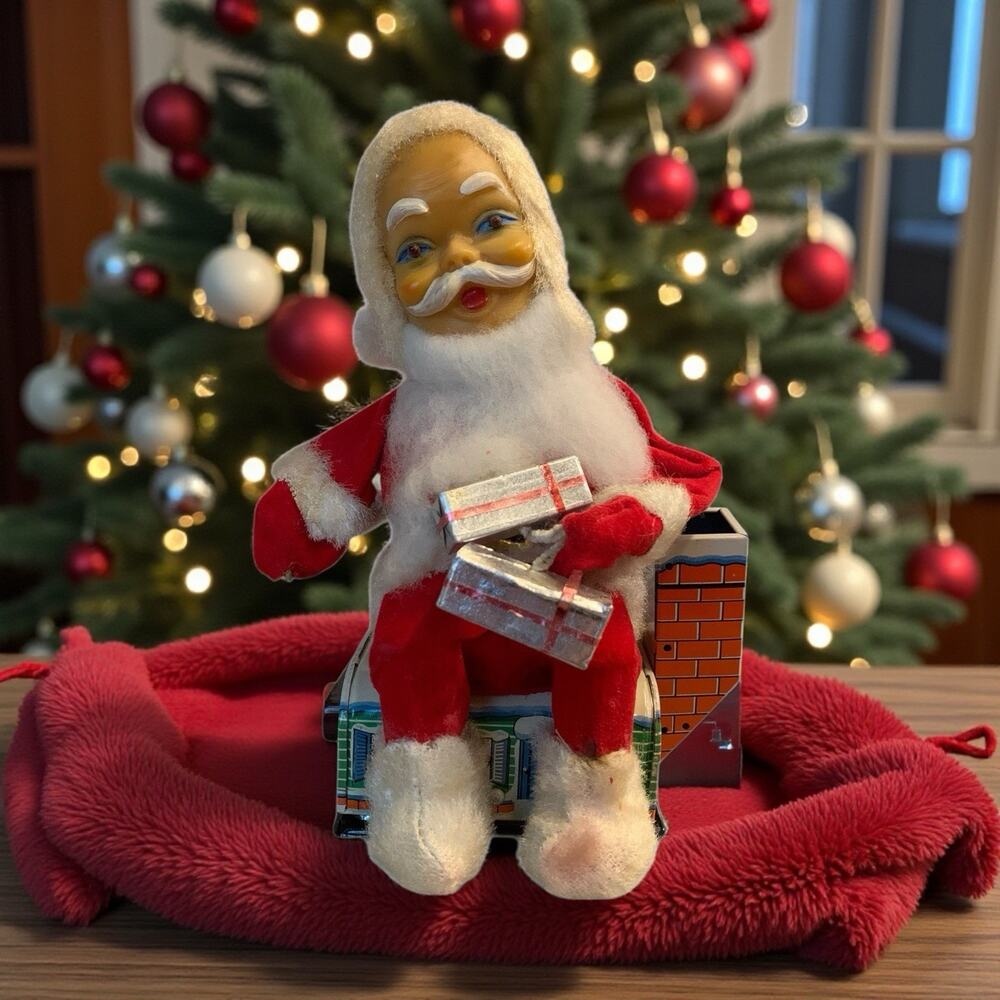 VTG Rubber Face Santa Sitting On Tin House M-750 Battery Operated Japan 1950’s